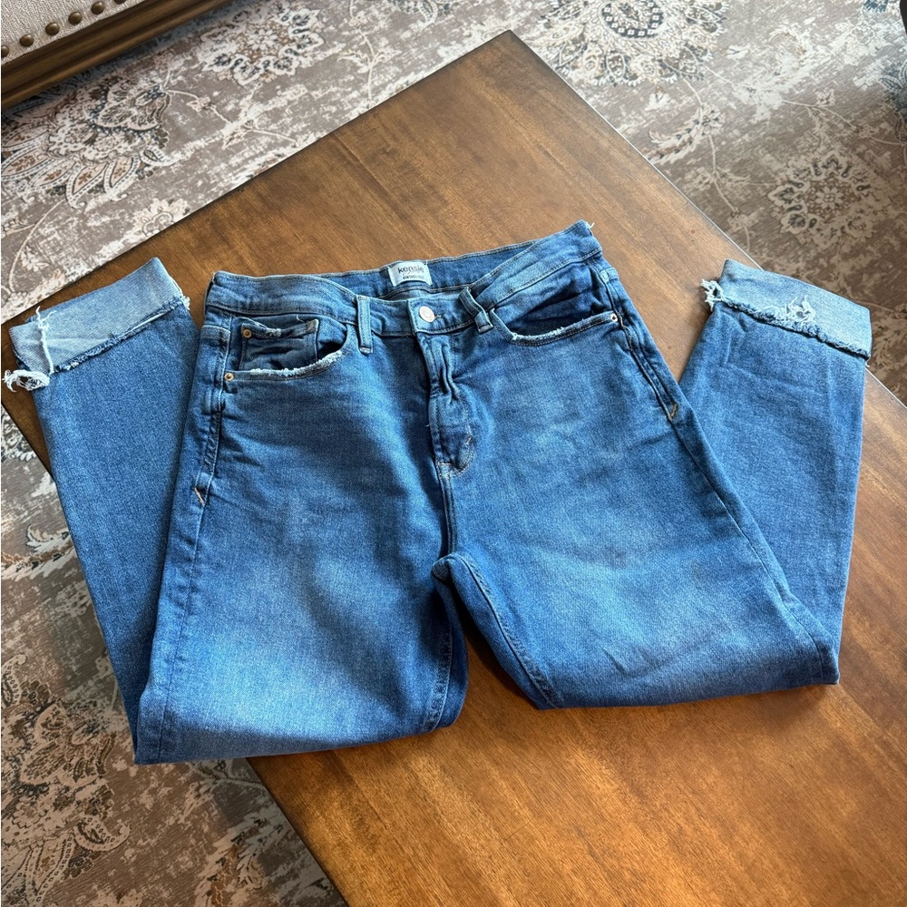 Kensie Classic Blue Cropped Jeans